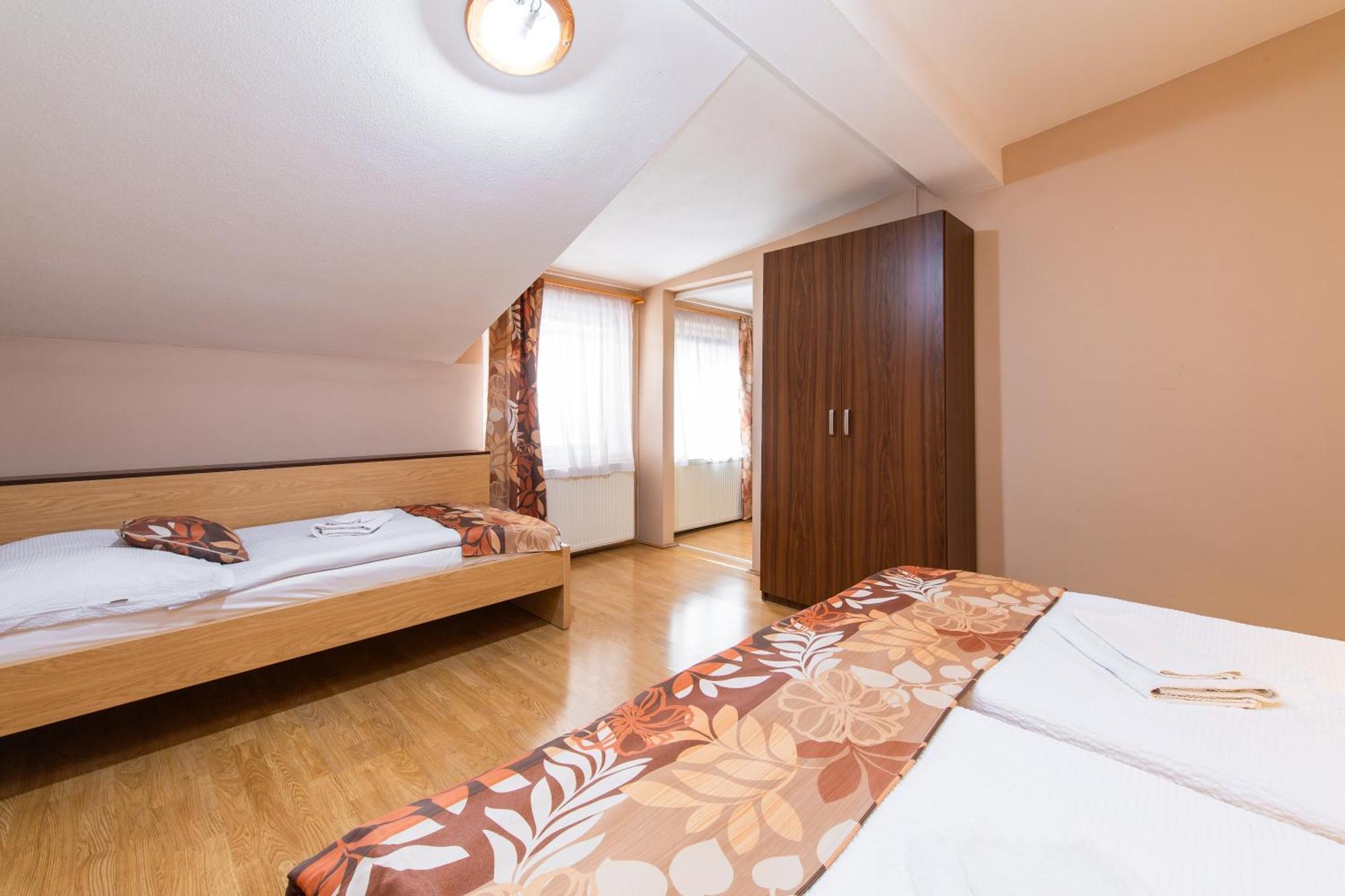 Penzion Siesta Verebély Kültér fotó