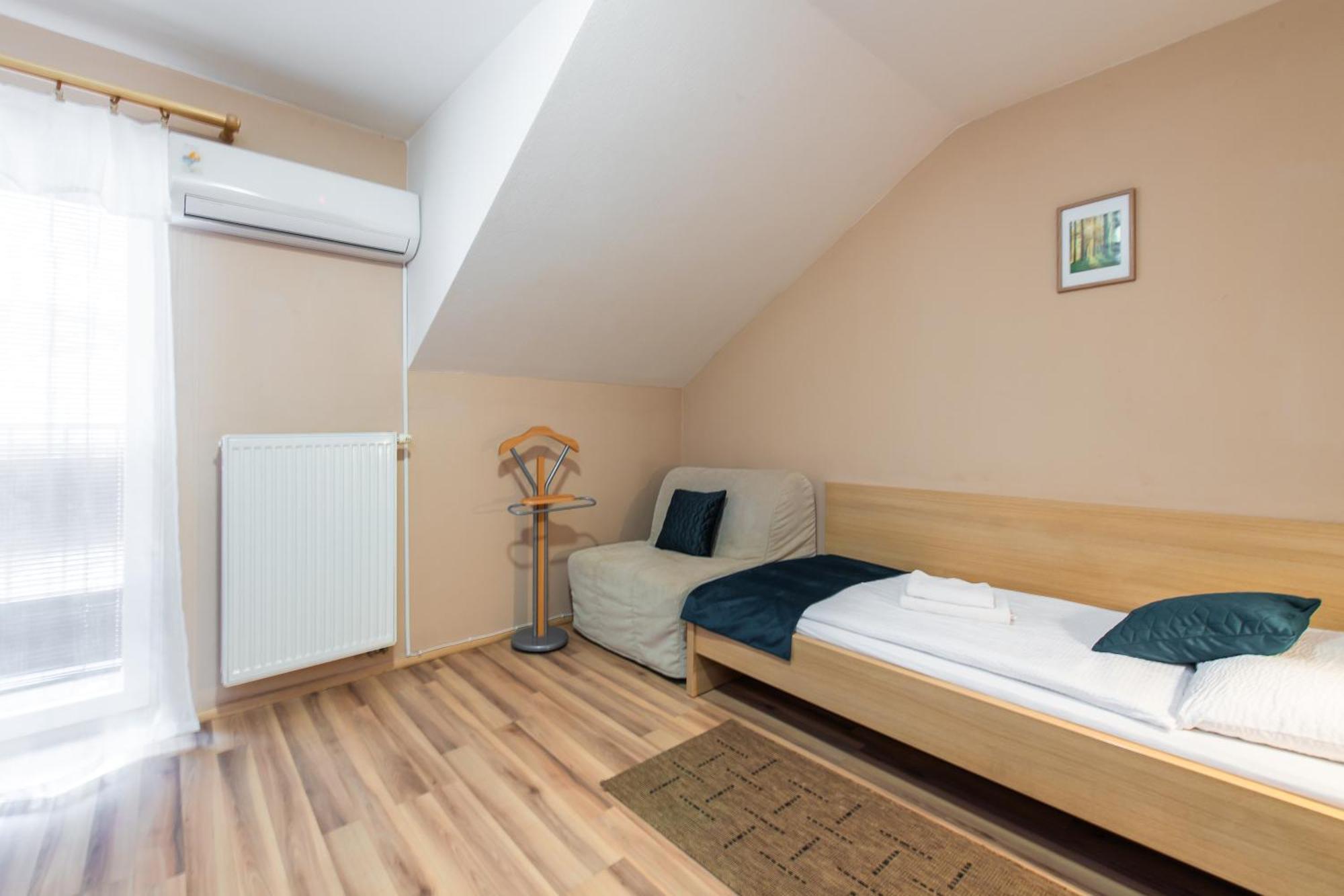 Penzion Siesta Verebély Kültér fotó